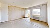 Wohnzimmer mit Sonnenbalkon 
