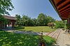 Garten mit Blick zum Carport 